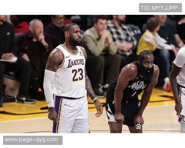 詹姆斯称赞伦纳德为历史最佳之一不在意外界对其伤病的讨论 詹姆斯称赞伦纳德为历史最佳之一不在意外界对其伤病的讨论